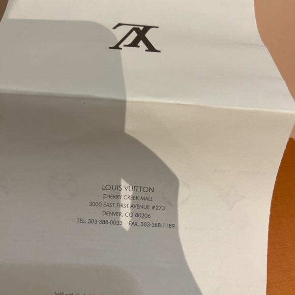 Louis Vuitton Wallet - Picture 5 of 6